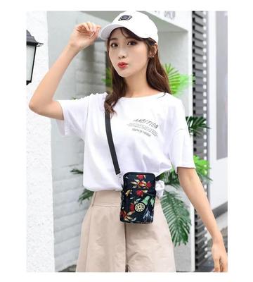 Women's Nylon Printed crossbody  Bag